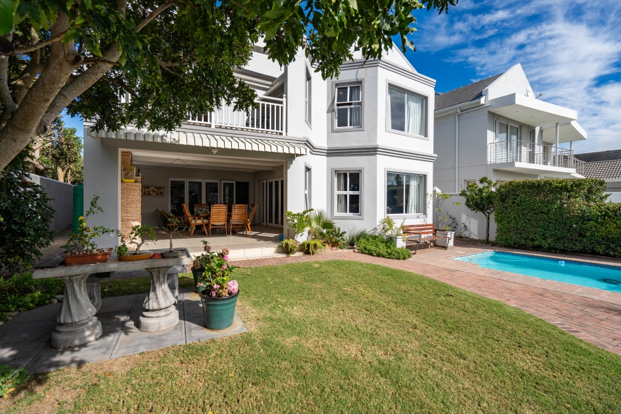 5 Bedroom Property for Sale in Royal Alfred Marina Eastern Cape